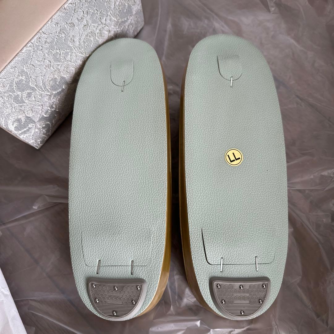 作家物　総刺繍黒留袖 フルセット　本金箔袋帯