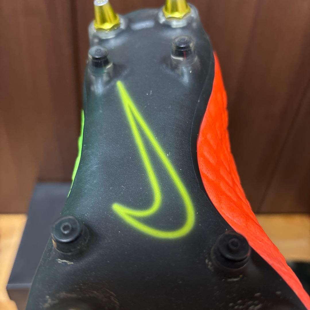 ハイパーヴェノム　サッカースパイク　ナイキ　SG