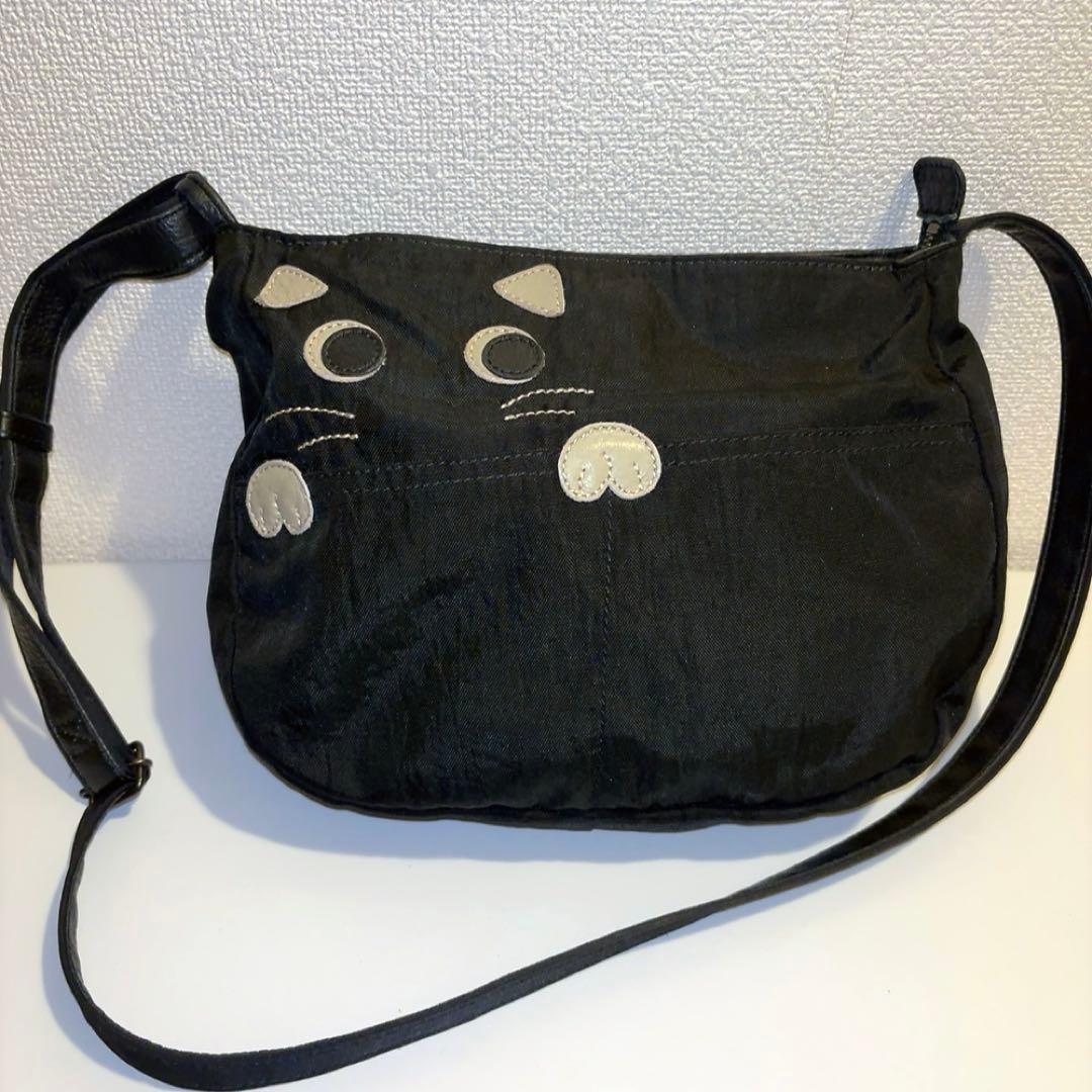 【IBIZA】イビサ ショルダーバッグ 肩掛け 猫 ナイロン ブラック