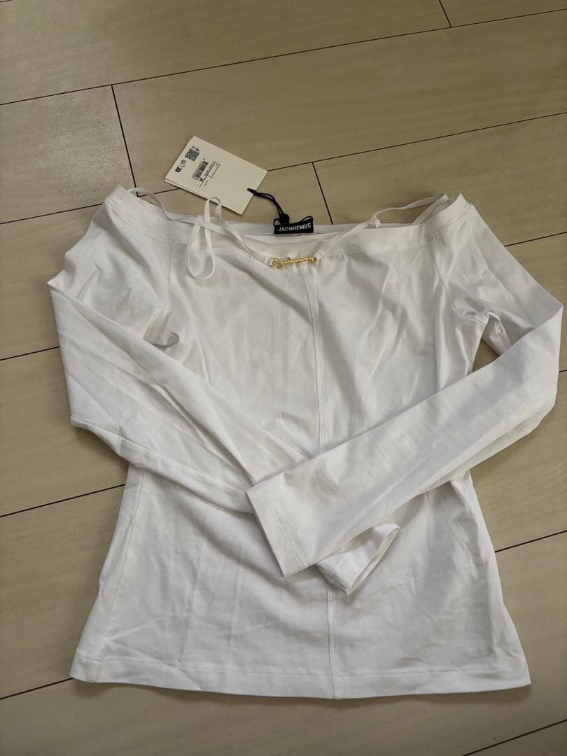 新品未使用　JACQUEMUS ホワイト オフショルダー Tシャツ S