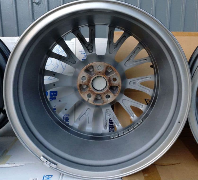 *専用*スバル WRX STI VAB 純正 ホイール① 2本