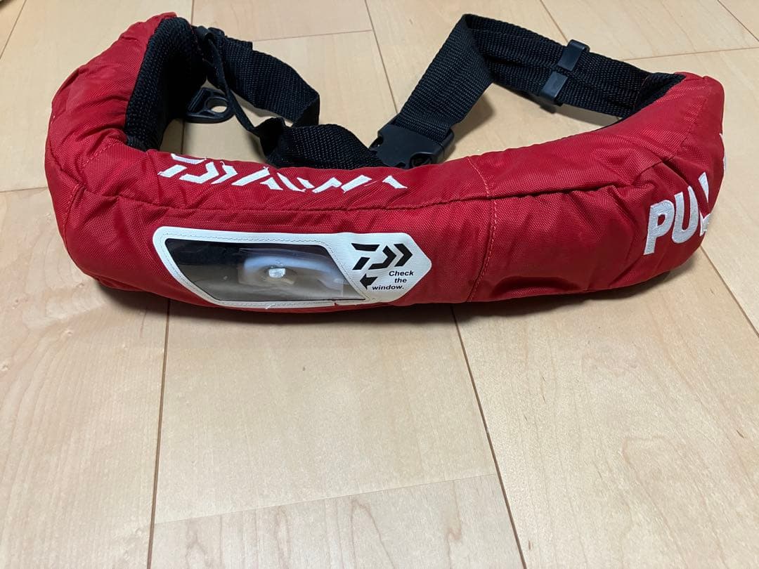 Daiwa 自動膨張式ライフジャケット 赤