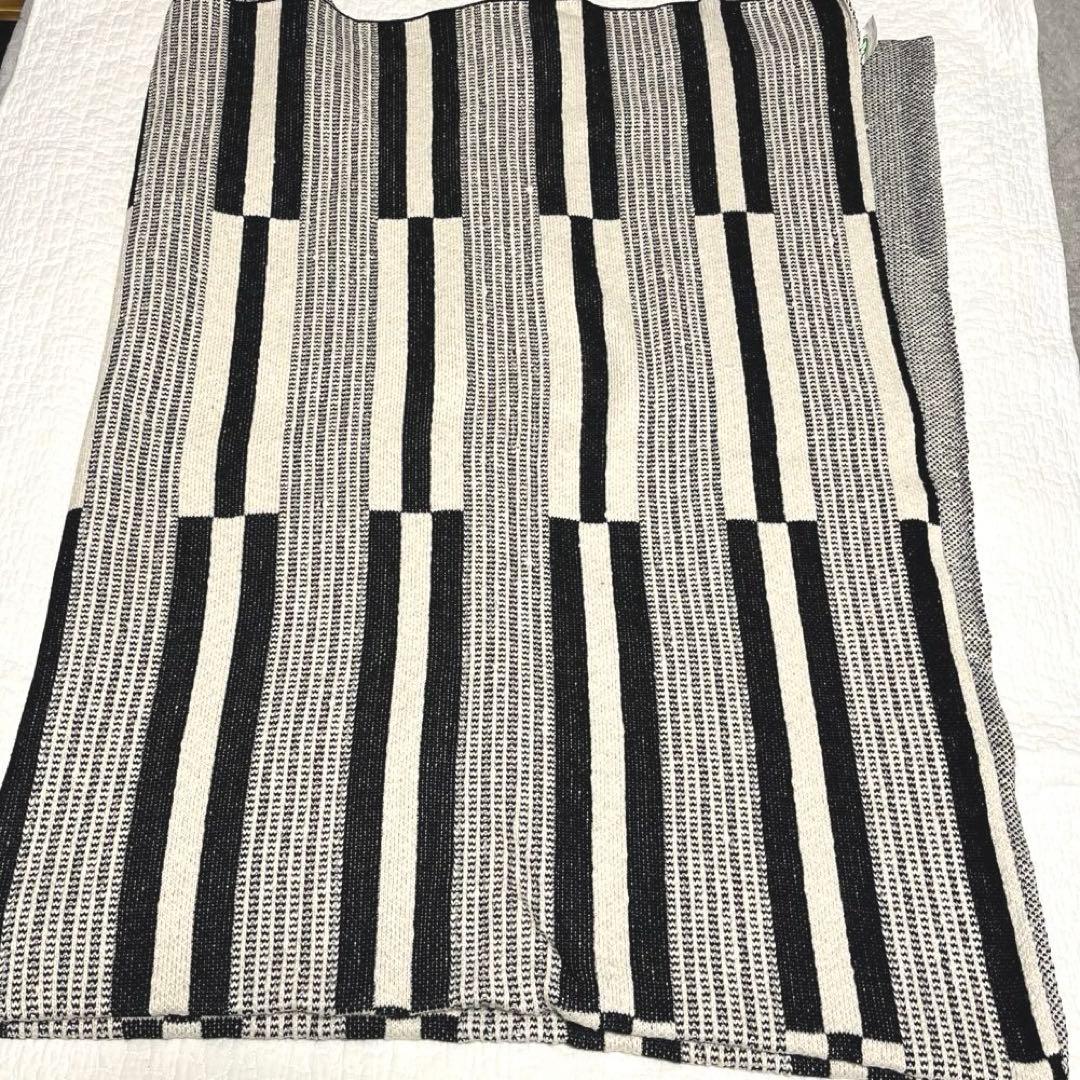 ACTUS NARVA スロー 130×180cm ブラック