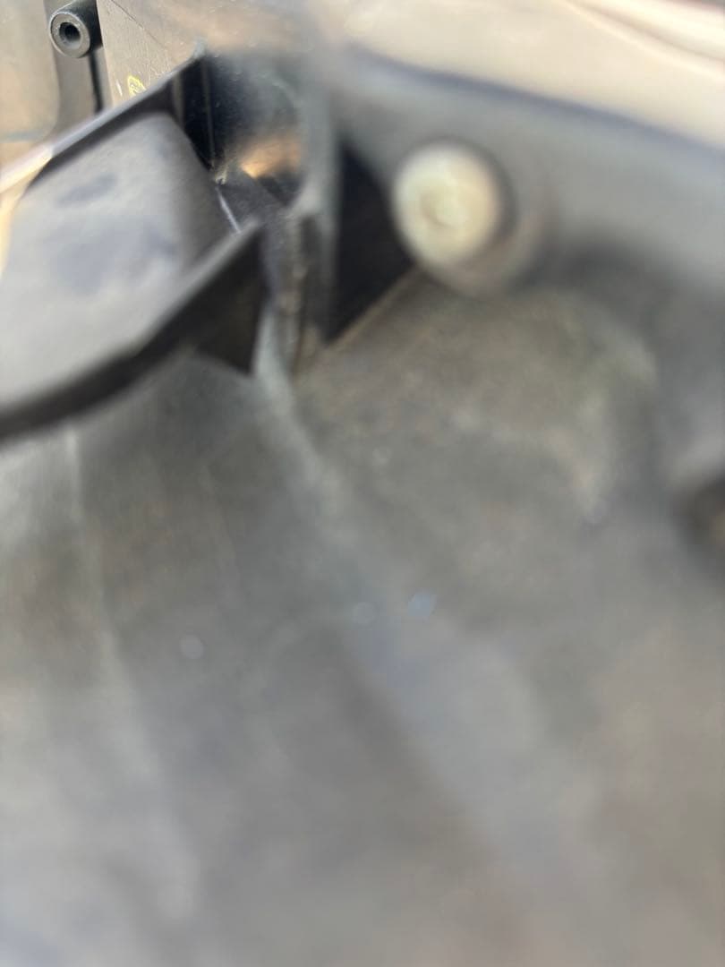 ジャンク扱い トヨタ純正 60系 ハリアー 前期 右ヘッドライト