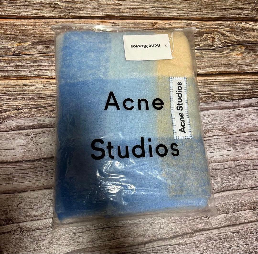 新品未使用 ACNE STUDIOS アクネストゥディオズ　ブルー系 マフラー