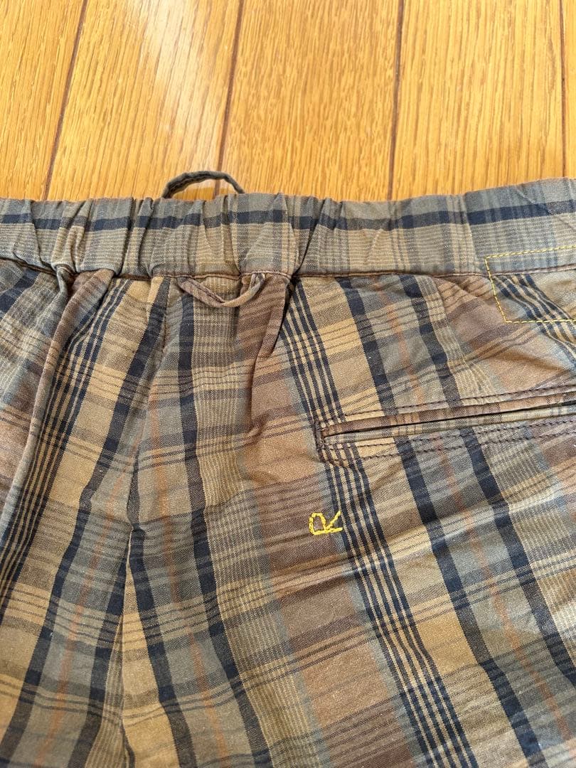 45R ダークマドラスのイージースラックスショートパンツWOMAN