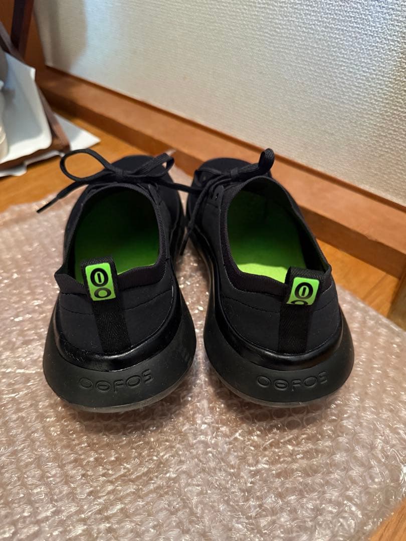 oofos OOmy Stride Women's Black スニーカー