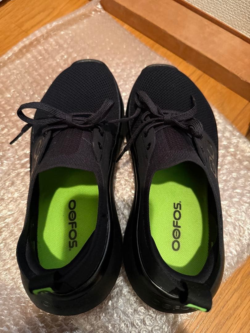 oofos OOmy Stride Women's Black スニーカー