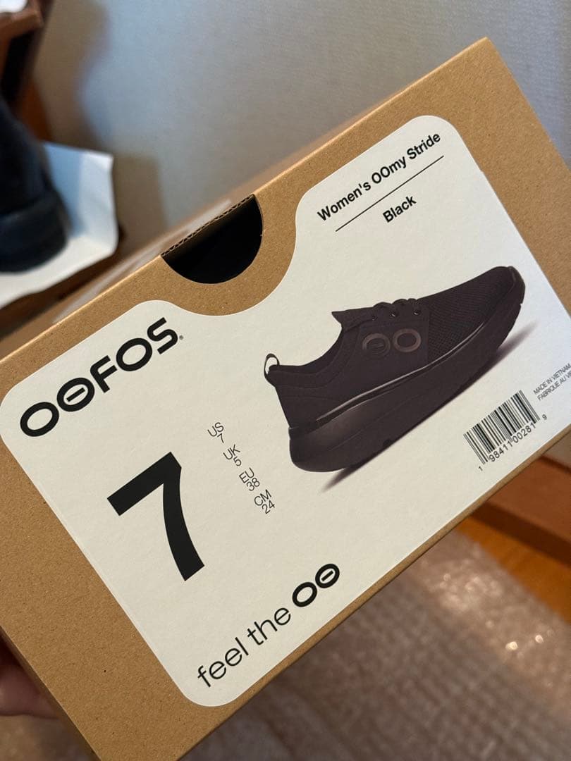 oofos OOmy Stride Women's Black スニーカー