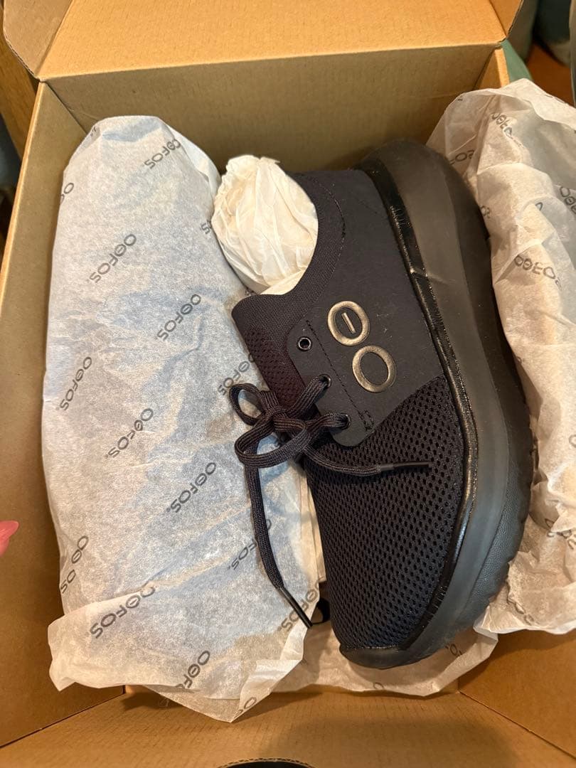 oofos OOmy Stride Women's Black スニーカー