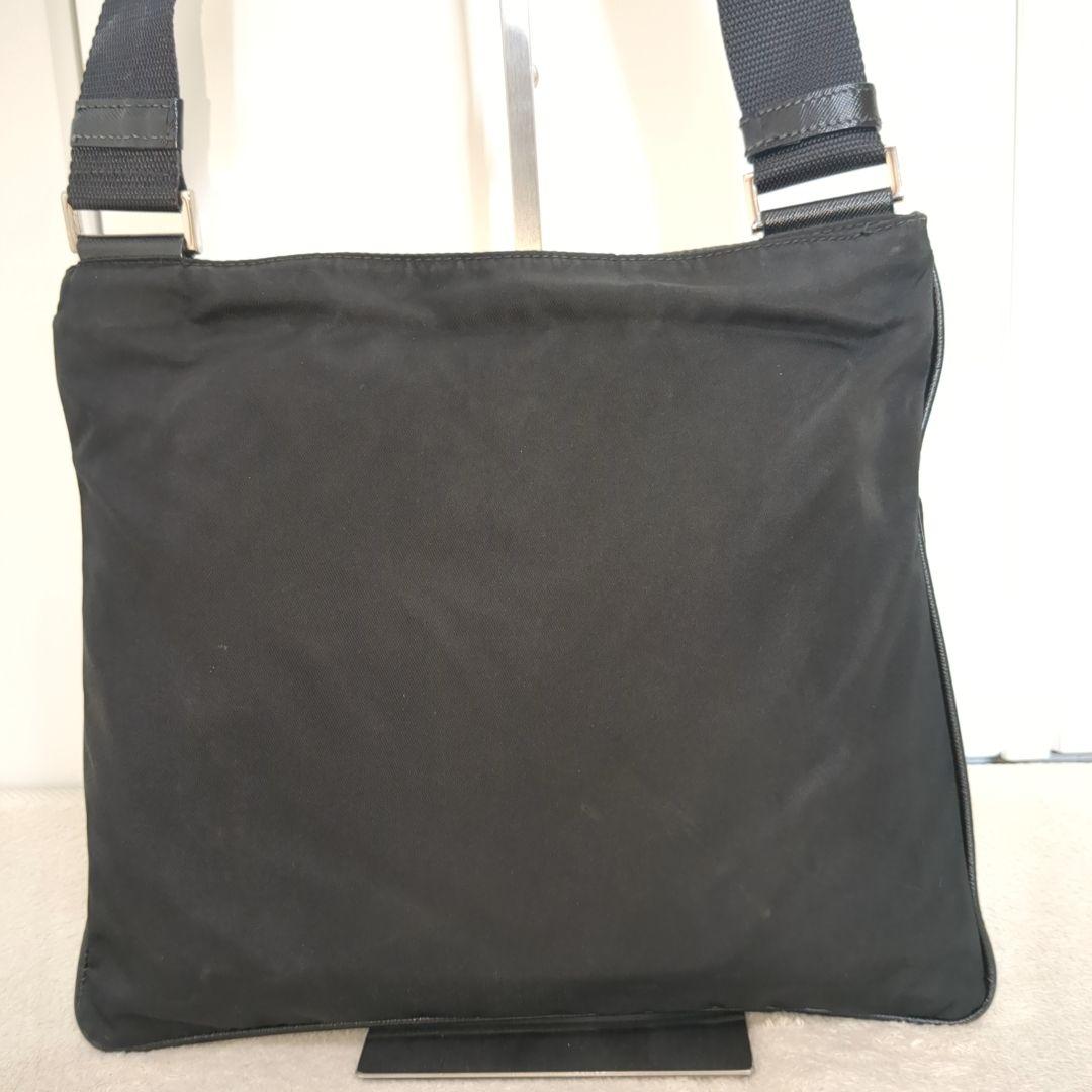 プラダ ショルダーバッグ ブラック サコッシュ ナイロン レザーパイピング