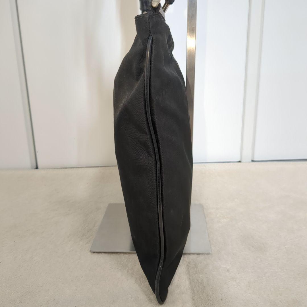 プラダ ショルダーバッグ ブラック サコッシュ ナイロン レザーパイピング