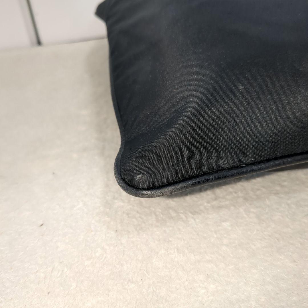 プラダ ショルダーバッグ ブラック サコッシュ ナイロン レザーパイピング