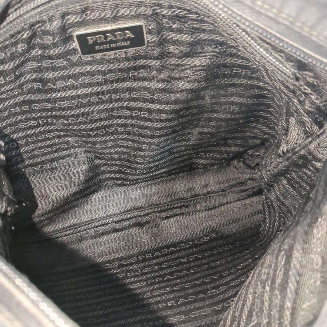プラダ ショルダーバッグ ブラック サコッシュ ナイロン レザーパイピング