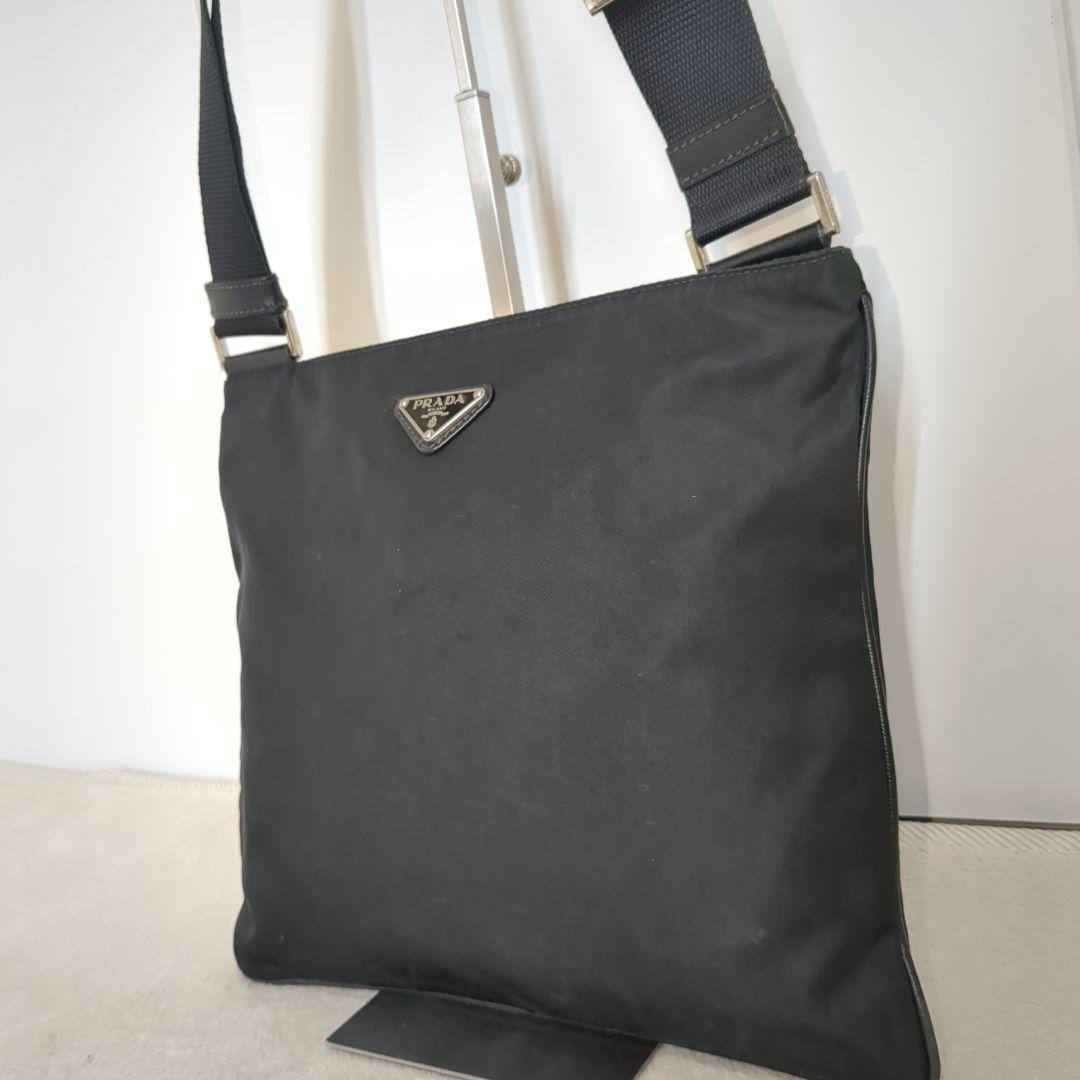 プラダ ショルダーバッグ ブラック サコッシュ ナイロン レザーパイピング