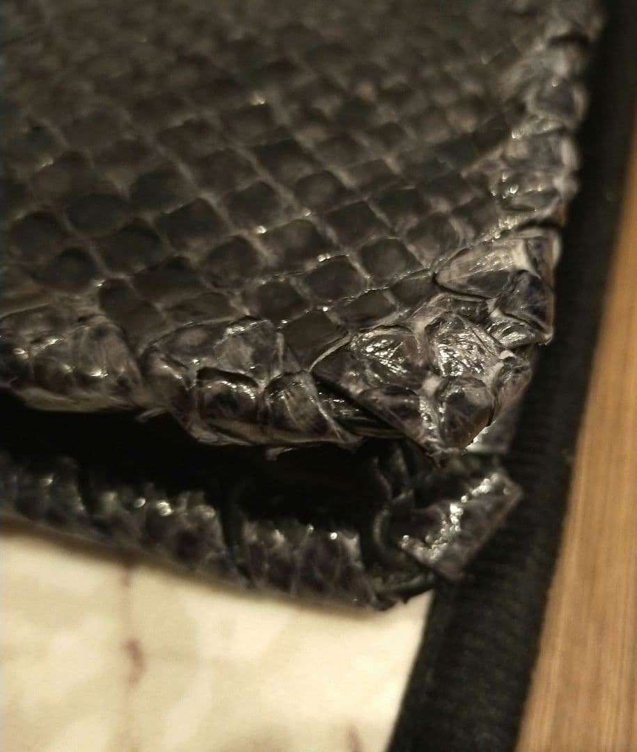 BOTTEGA VENETAボッテガヴェネタ パイソン クラッチバッグ