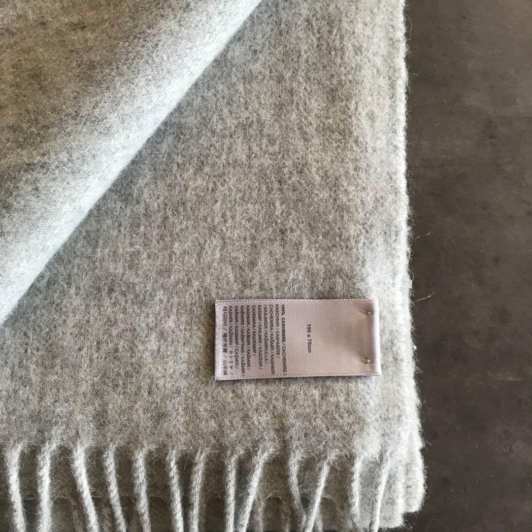 Johnstons カシミヤ100% 大判ストール　シルバー　ライトグレー