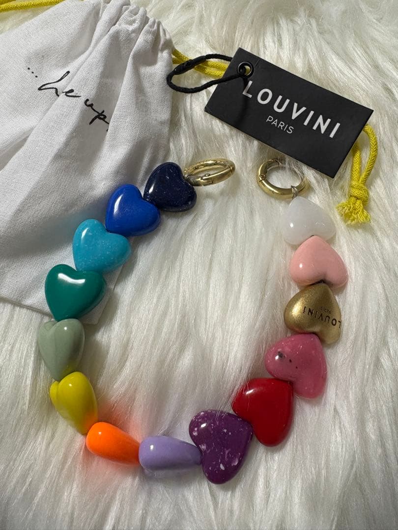LOUVINI PARISルヴィニパリ ハート型ストラップ レインボー