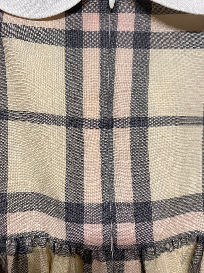 Burberry バーバリーロンドン　丸襟　スモッキングワンピース　130