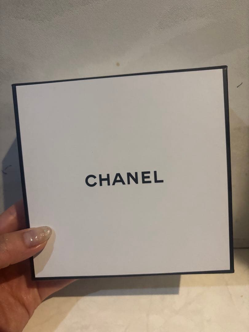【未開封新品】2025 holiday Collection CHANEL N°