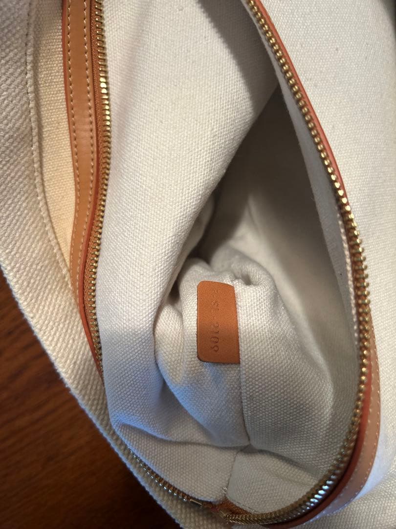 ほ*る様 【中古!CELINEキャンバス ロゴプリント ホリゾンタル カバ トー