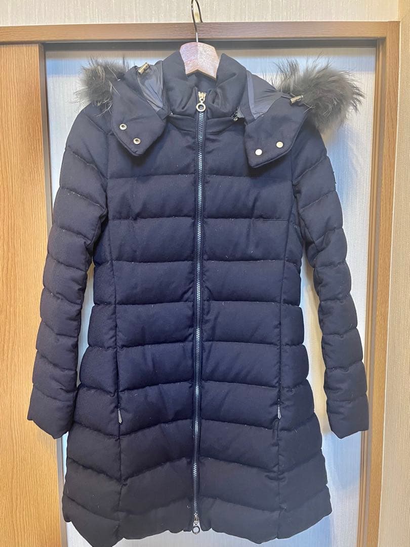 【週末限定値下げ】TATRAS ネイビー ファー付きダウンロングコート