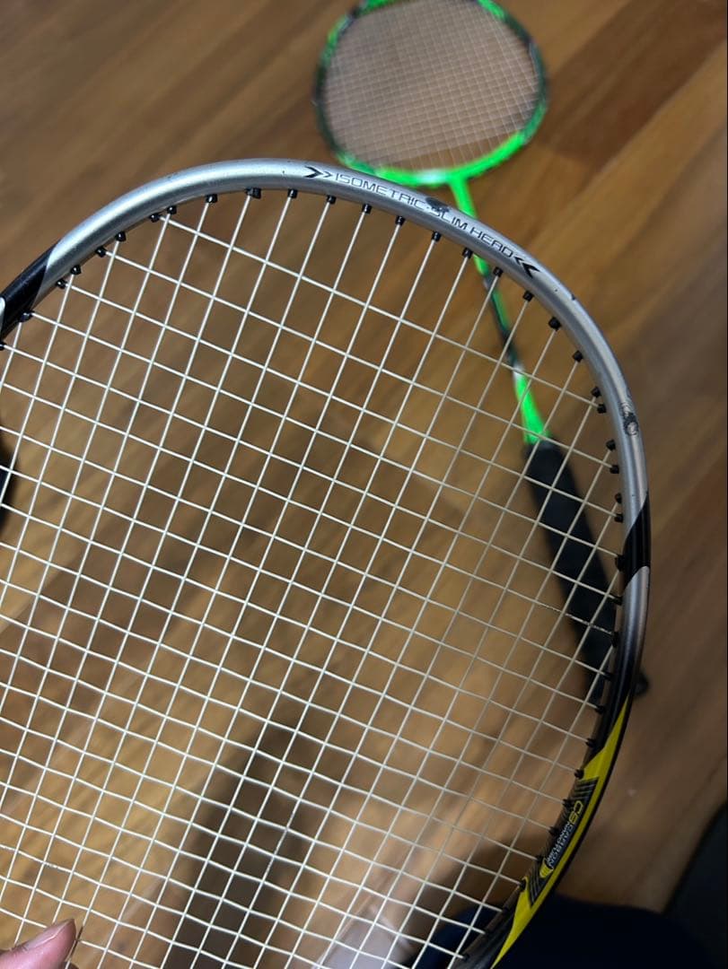 バドミントンラケット 2本セット