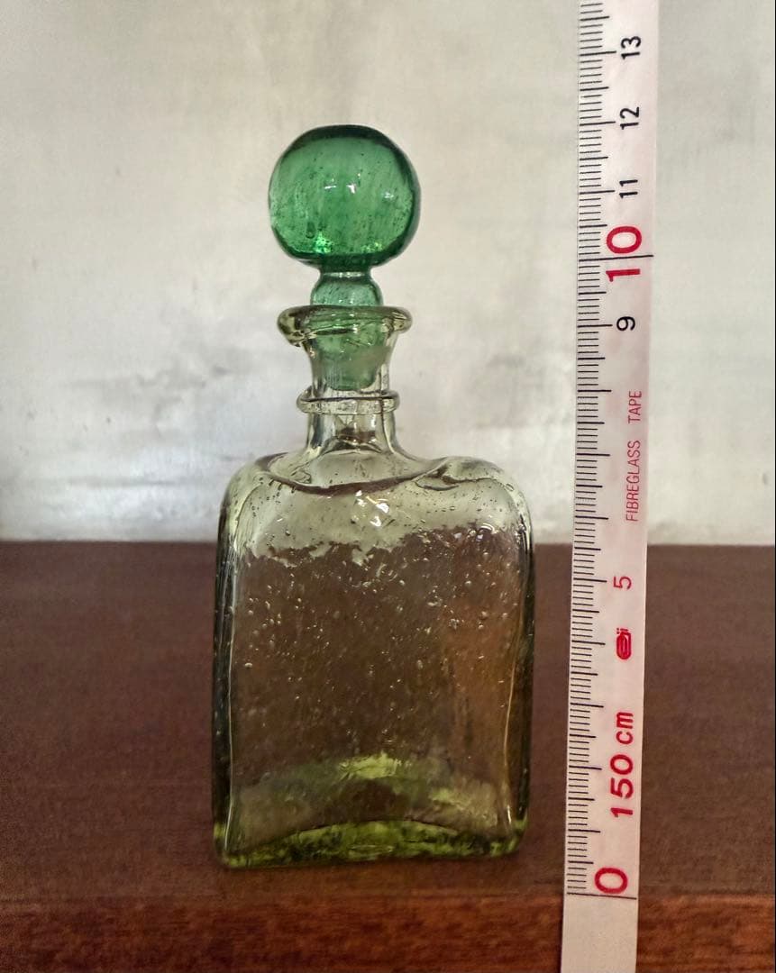 横山秀樹　栓付きガラス瓶