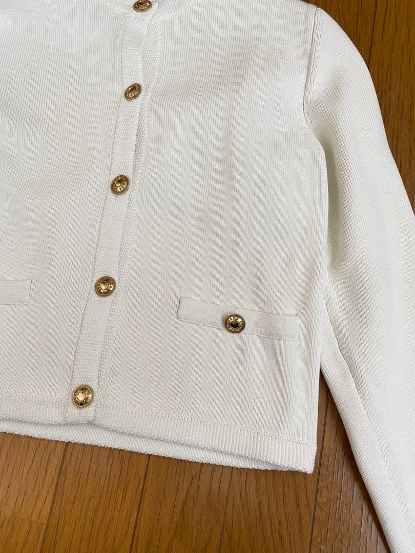 anuans オリジナルボタンノーカラーニットジャケット （IVORY）