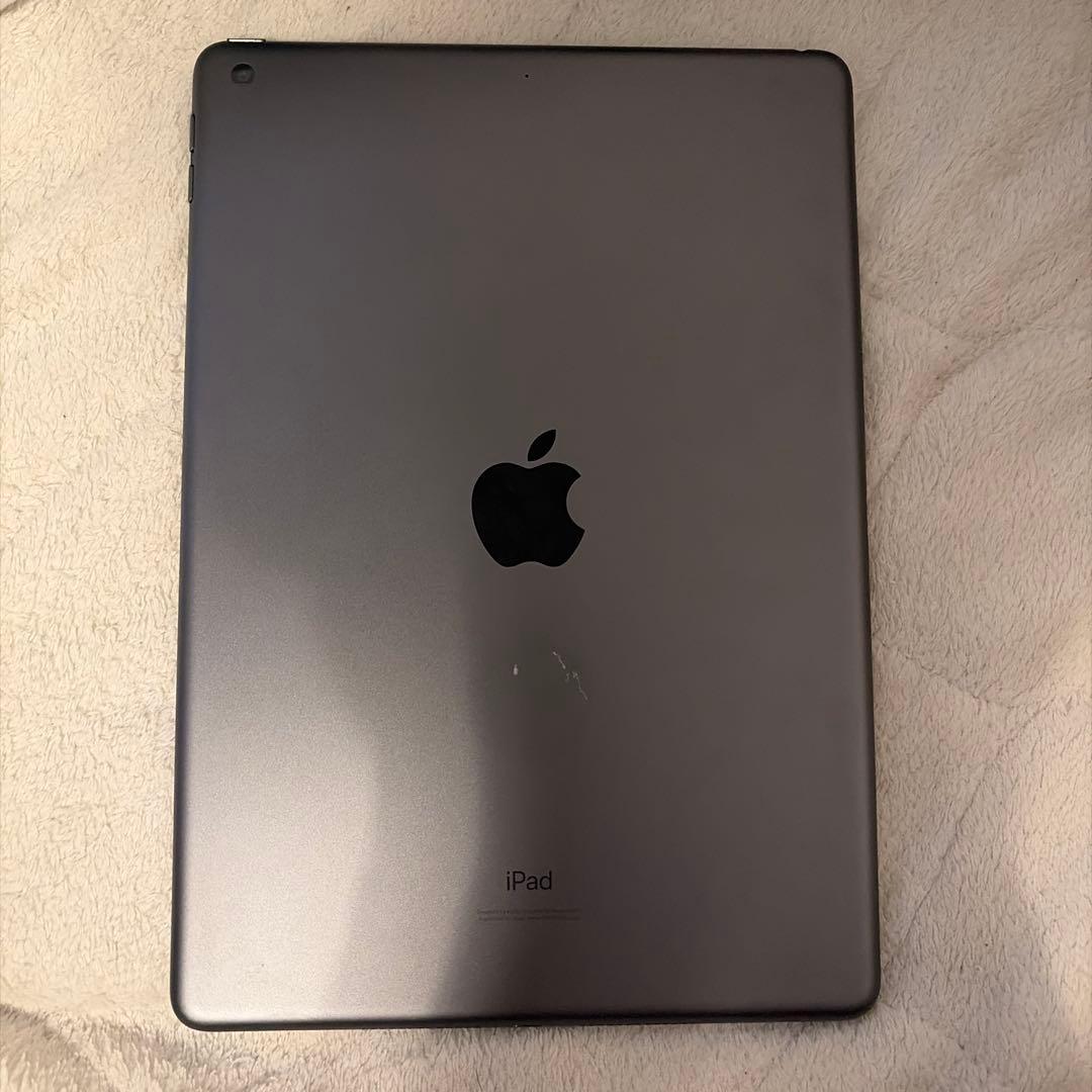 iPad 第8世代 32GB