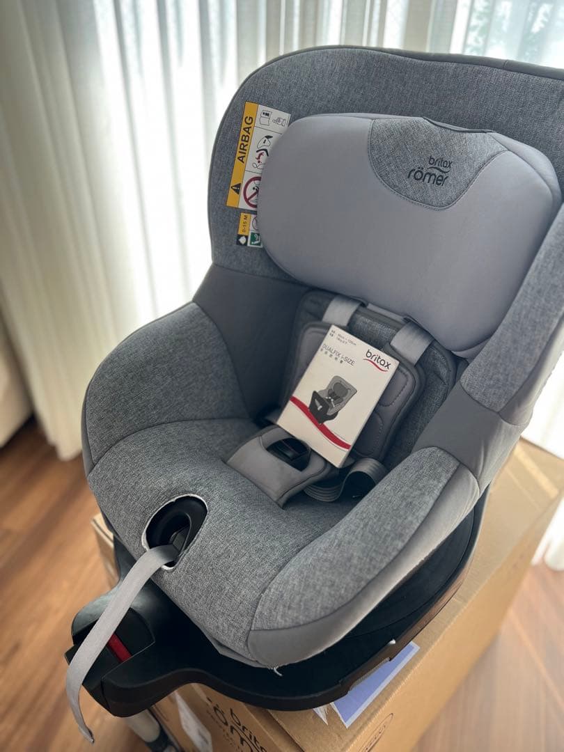 BRX30773ブリタックス デュアルフィックス アイサイズ　　チャイルドシート