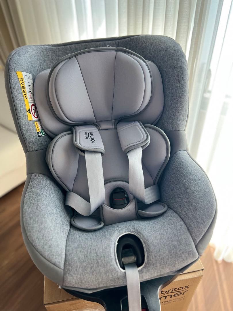 BRX30773ブリタックス デュアルフィックス アイサイズ　　チャイルドシート