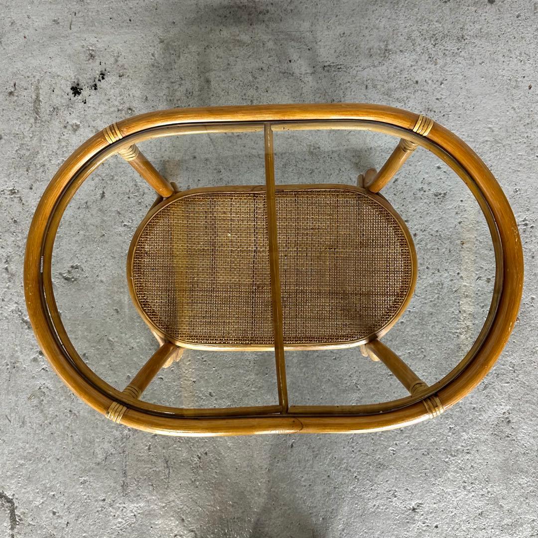 「ラタン×ガラスの美曲線！天然素材ローテーブル」　ガラステーブル