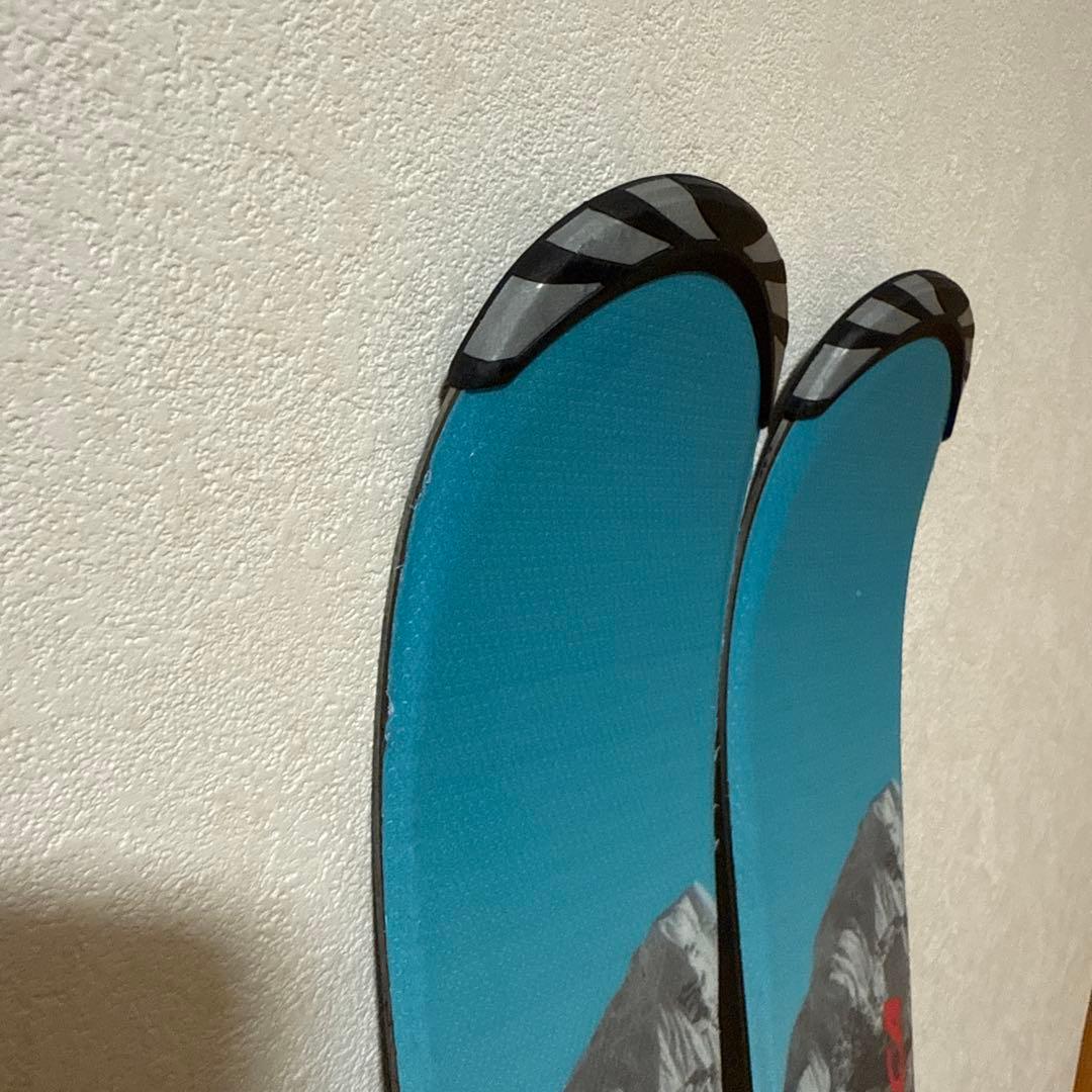 ノルディカ 120 スキー板とポールのセット