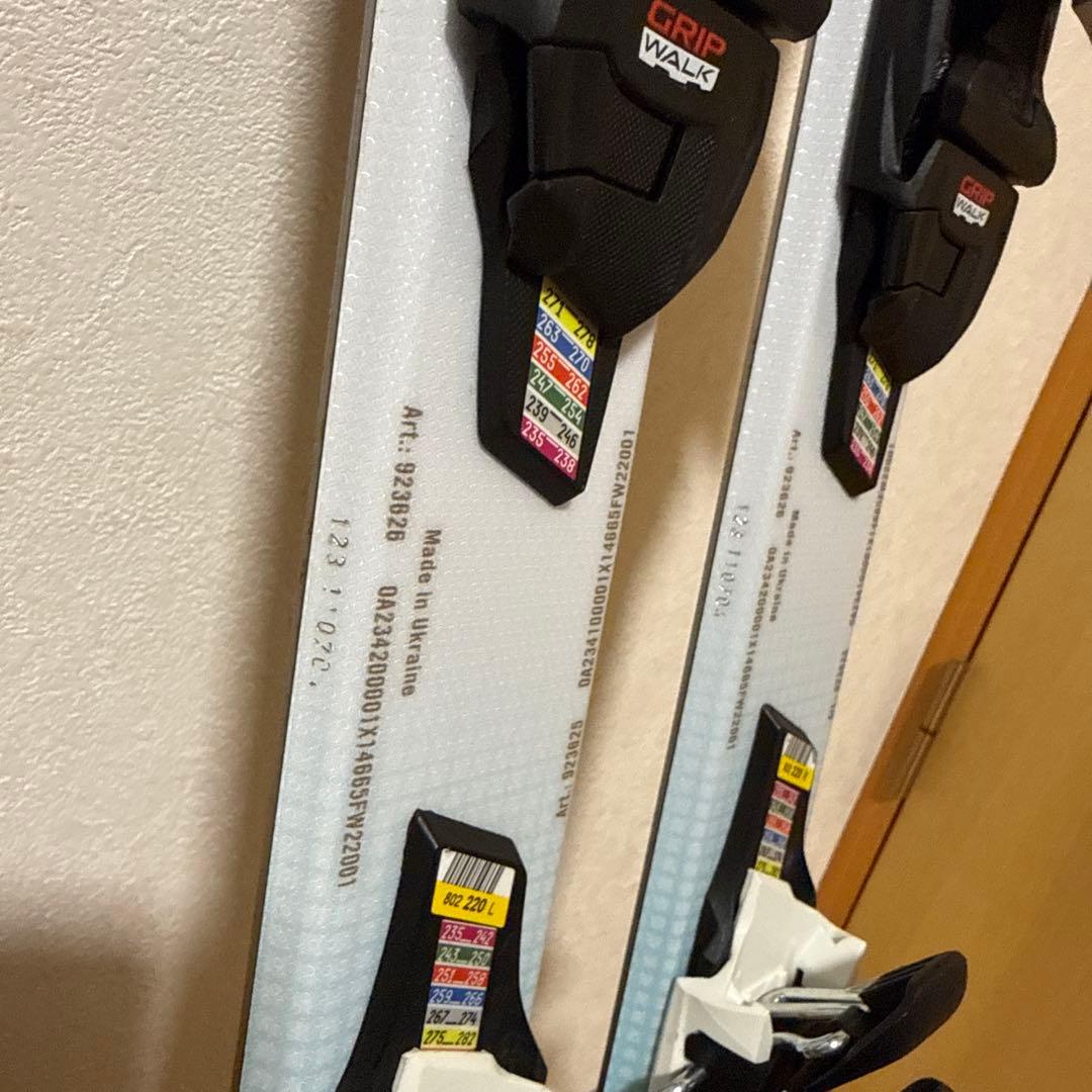 ノルディカ 120 スキー板とポールのセット