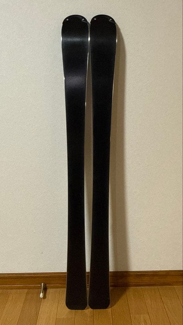 ノルディカ 120 スキー板とポールのセット