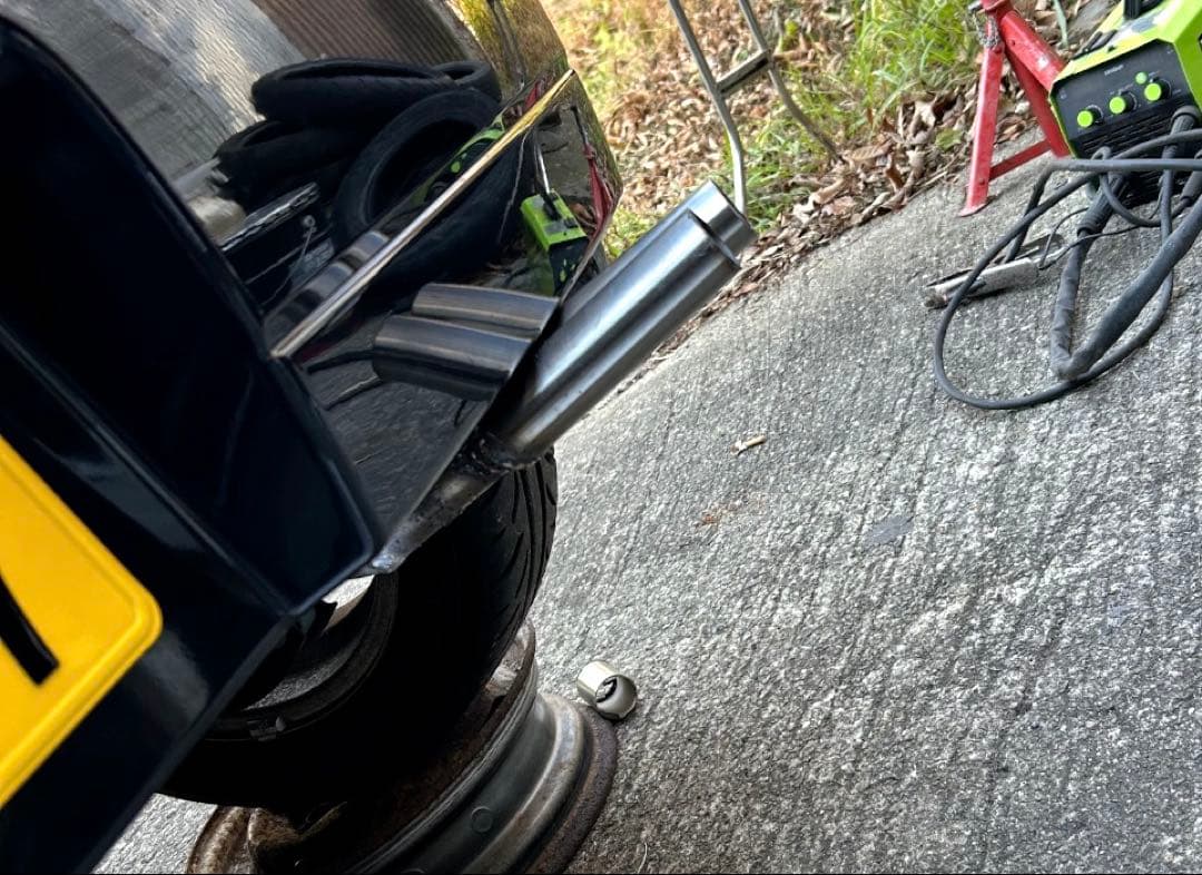 hc24s ピノ リアストデュアルマフラー