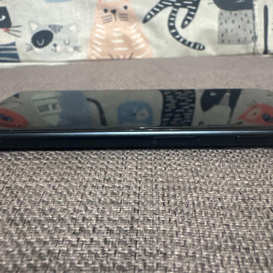 iPhone SE 第3世代64GB 77% SE3 スマホ　本体　ミッドナイト