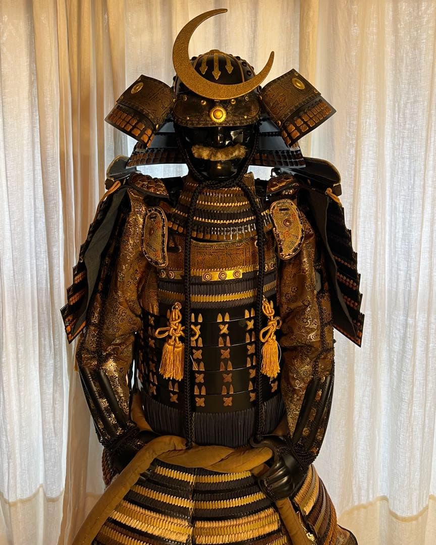 美品！『薩摩丸武工房製』【現代　甲冑 等身大】黒色胴当世具足一式　『日本 鎧』