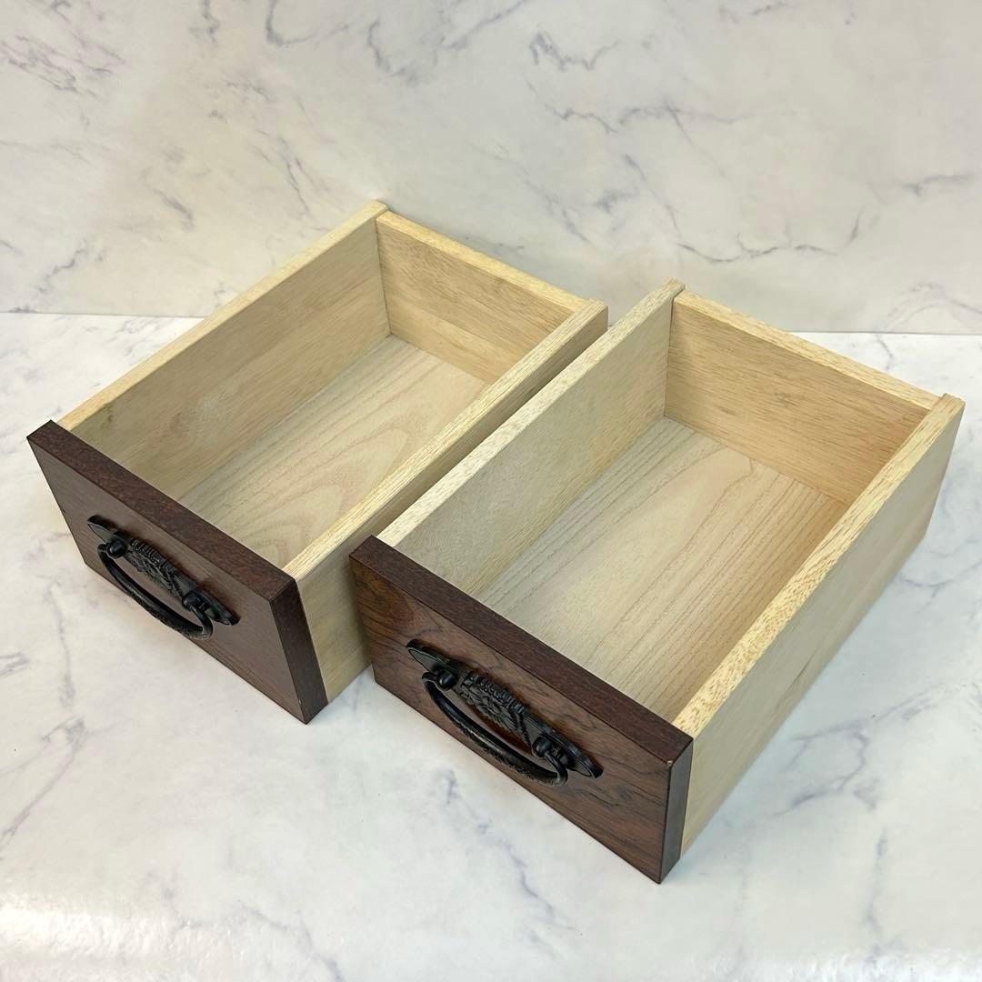 美品 アンティーク 欅・桐素材 漆塗り 小箪笥 牡丹金具 日本の伝統的な家具