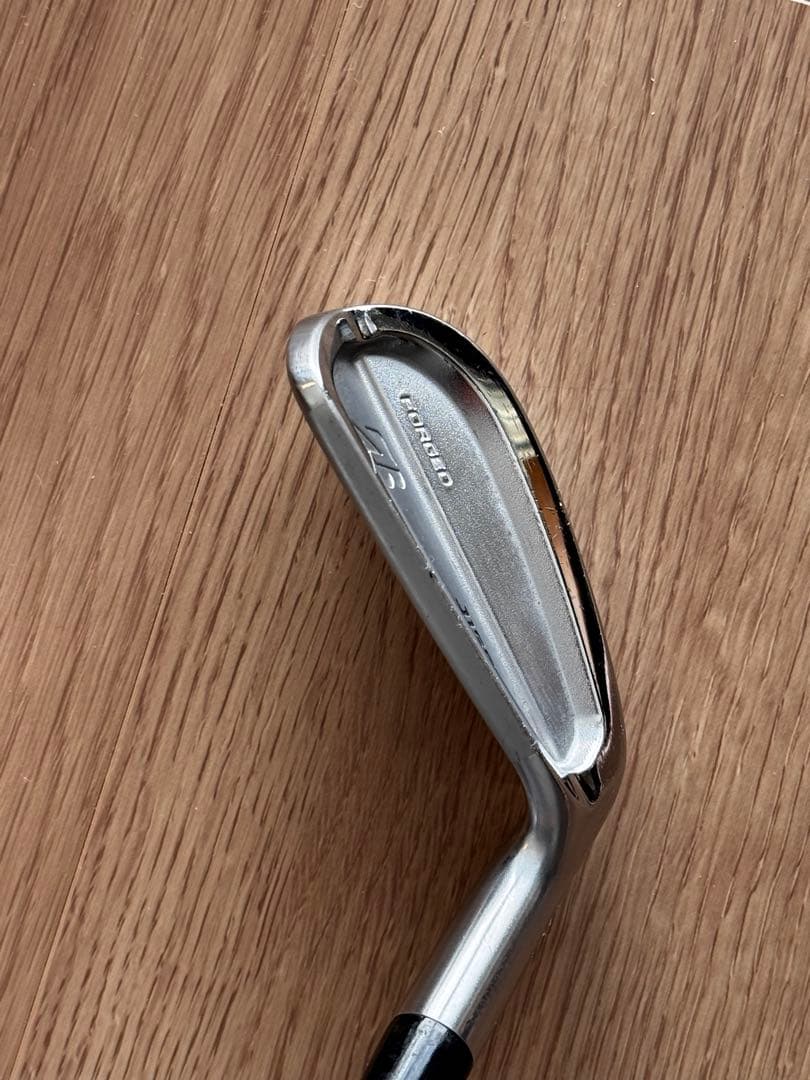 週末価格　ブリヂストン　J15CB アイアン　DGS200６本セット