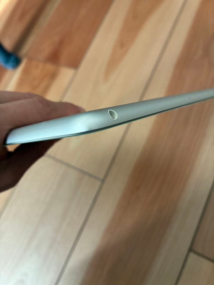 超美品！iPad 第8世代　32GB wifi 10.2インチ　A2270