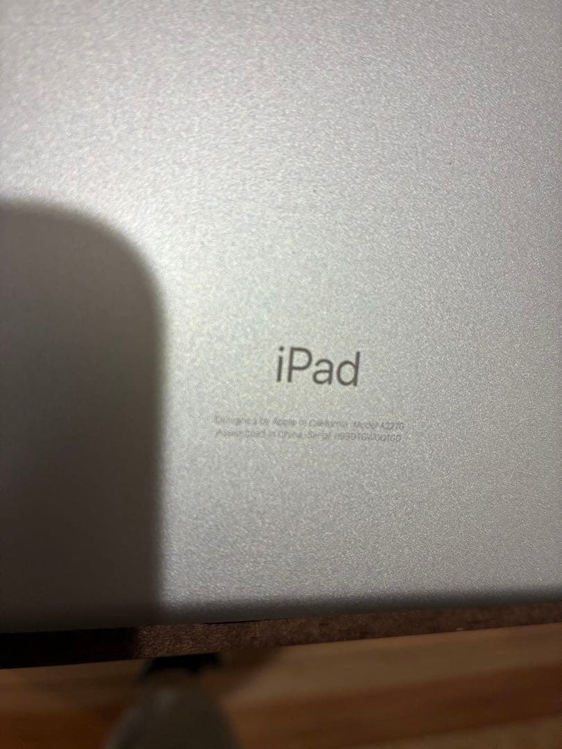 超美品！iPad 第8世代　32GB wifi 10.2インチ　A2270