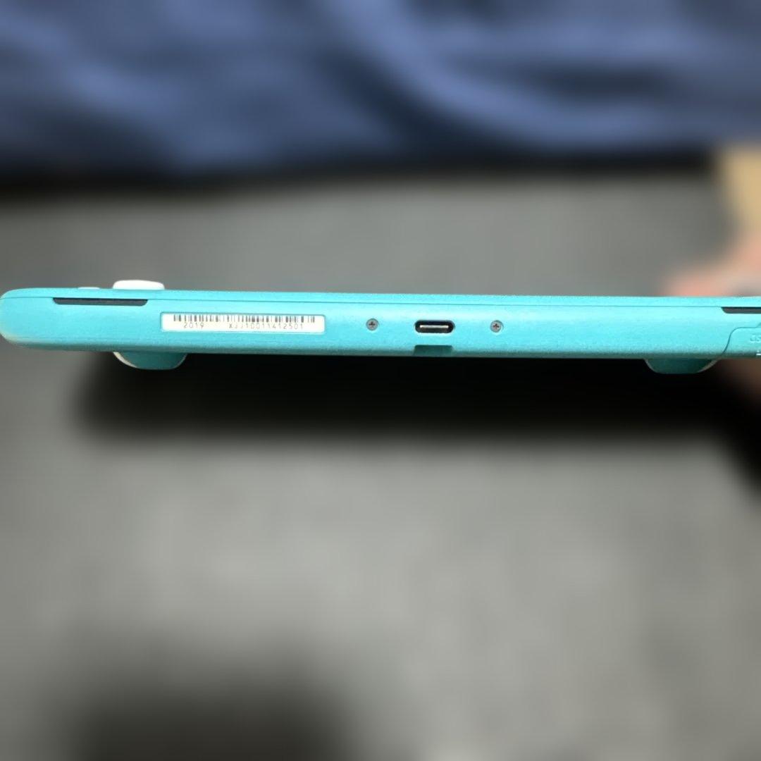 美品　Nintendo Switch Lite ターコイズ