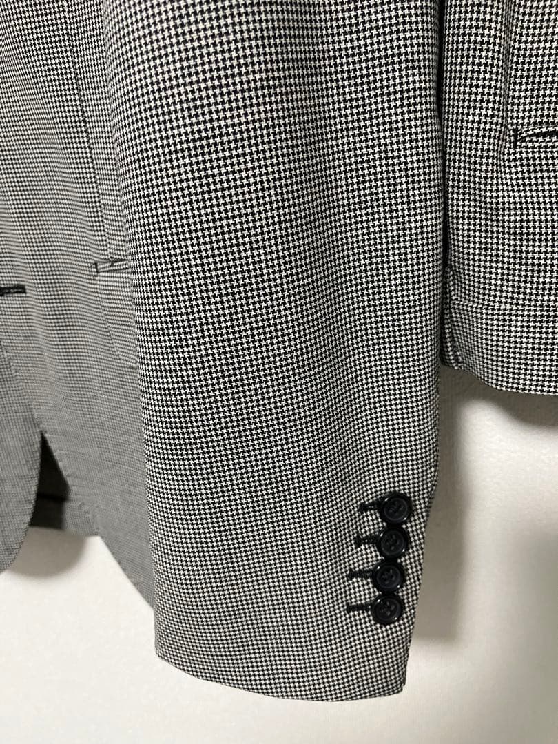 【新品未使用】　ブリッラペルイルグスト　スーツ　ハウンドトゥース柄　48