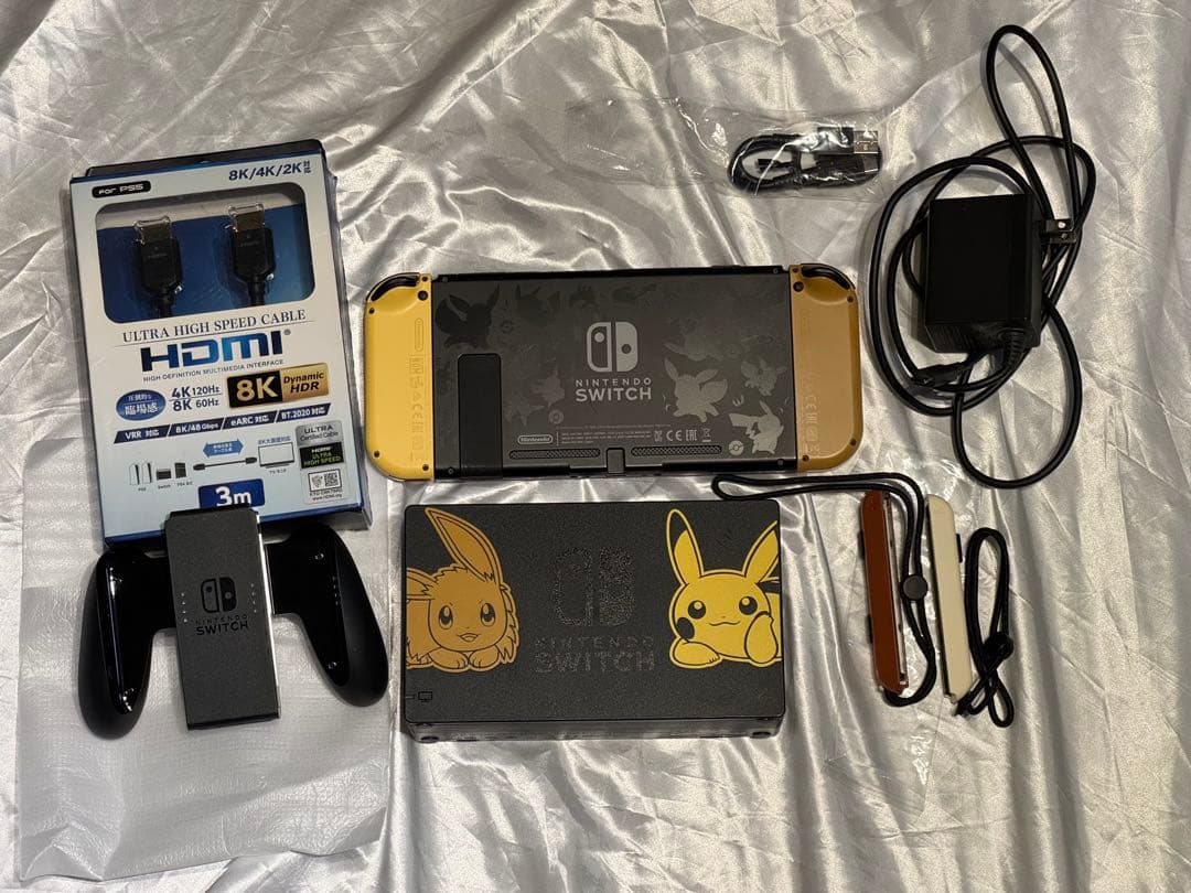 Nintendo Switch ニンテンドースイッチ ピカチュウ イーブイモデル