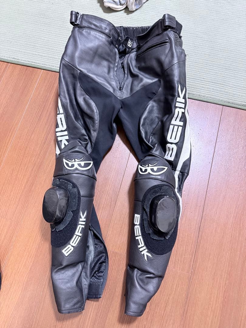 ライル BERIK バイク　レーシングレザーパンツ　バンクセンサー付