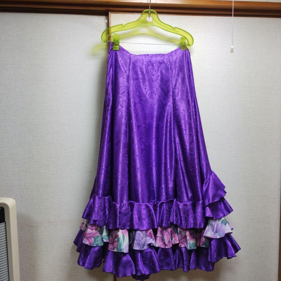 フラメンコスカート 紫色 フリル付き