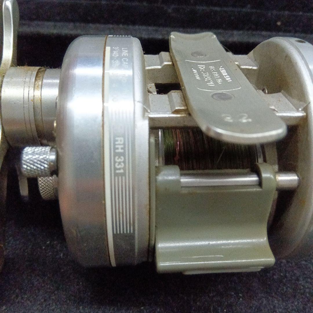 SHIMANO カルカッタ　リール