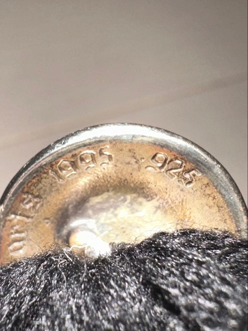 黒のカシミア帽十字架デザイン